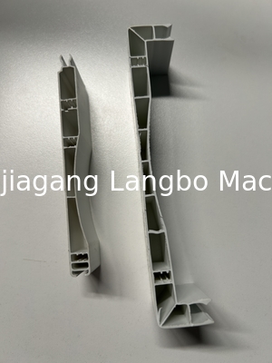 품질  51/105 22kw Curtain PVC Profile Extrusion Line Conical Twin Screw 공장