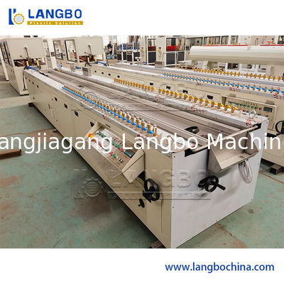 품질  150KG/H PVC Profile Extrusion Line With Plc Touch Screen Control Energy Saving 공장