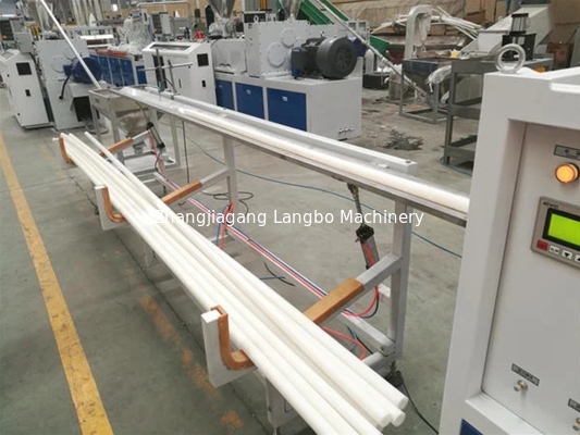 CPVC PVC 파이프 추출기 75 - 250mm 플라스틱 파이프 생산 라인