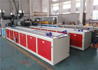 Plc 터치스크린 통제 에너지 절약을 가진 150KG/H PVC 단면도 밀어남 선