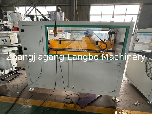 55KW 모터 파워 부드럽고 정확한 프로필 진압을 위한 PVC 프로필 진압기