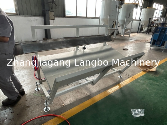 22kW PVC 베이스보드 프로파일 추출 선 쌍 나사 8m 길이