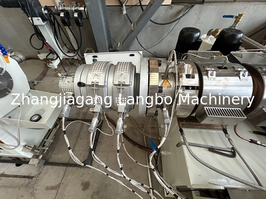 전문 380V 50Hz PVC 파이프 생산 라인 물 공급 파이프 제조