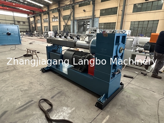 16-63mm HDPE 파이프 추출 라인 75kw 모터와 65/33 추출기