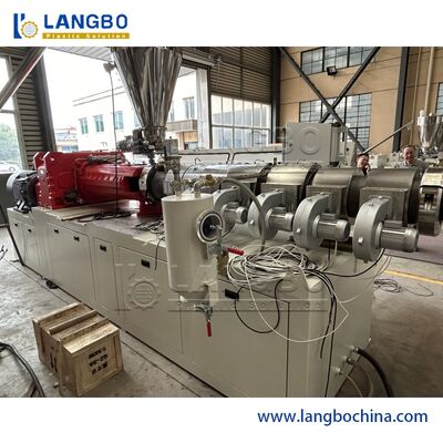 PLC 제어 PVC 파이프 생산 라인 높은 출력 및 생산성