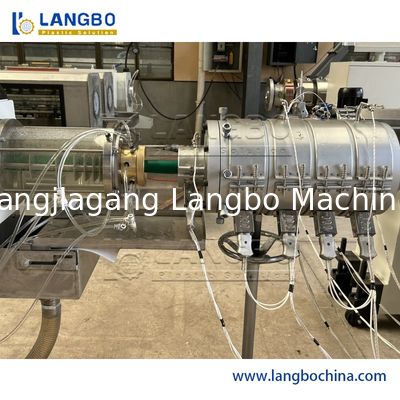 20mm 25mm 32mm 40mm 50mm 63mm 75mm 90mm 110mm PE/PP/PVC/PPR 파이프 추출 기계 플라스틱
