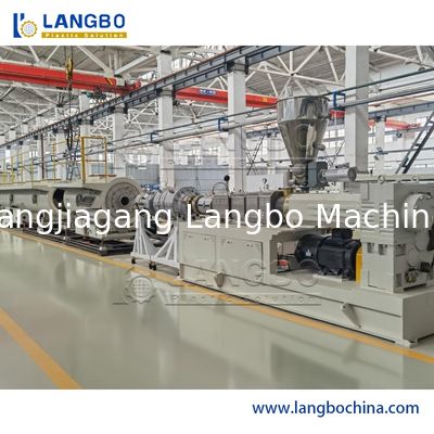 150KG/High 먼지 / 칩과 능력 경질 염화비닐관 압출 라인은 벌채종을 자유롭게 합니다
