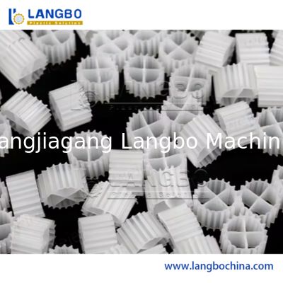 물 매체 Mbbr 프로파일 생산 라인 Mbbr 추출기