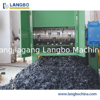 자동 플라스틱 폐기물 재활용 분쇄기 애완 동물 병 분쇄기 / 분쇄기