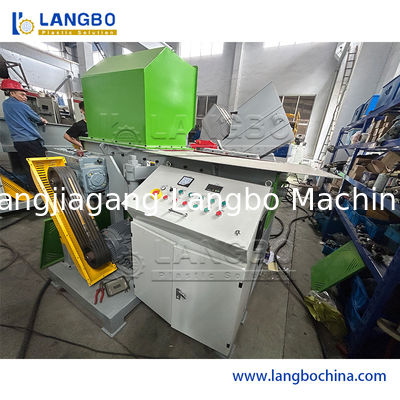 싱글 샤프트 HDPE 덩어리 파이프 플라스틱 전자 폐기물 나무 금속 재료 플라스틱 필름 병 가방 배럴 블록 직물 가방 톤 가방 라피아 가방 쉐러더 기계