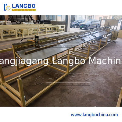 WPC PVC 패널 머신 클레이딩 지붕 벽 패널 PVC 천장 패널 홀드 장식 패널 프로필 진압 제조 진압 머신