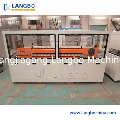 WPC PVC 패널 머신 클레이딩 지붕 벽 패널 PVC 천장 패널 홀드 장식 패널 프로필 진압 제조 진압 머신