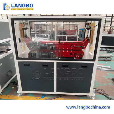 55KW 모터 파워 부드럽고 정확한 프로필 진압을 위한 PVC 프로필 진압기