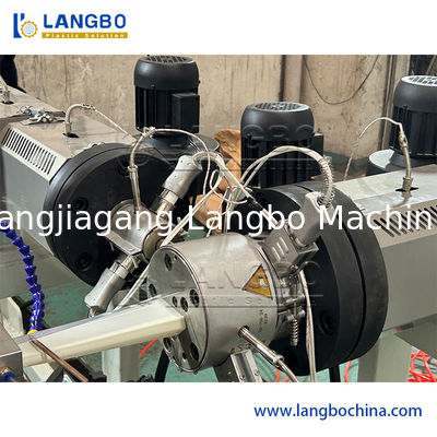 플라스틱 가격 스트립 추출 생산 라인 PVC 프로필 추출기 PVC 가격 태그 홀더 제조 기계