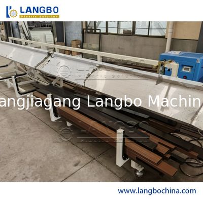 PVC/WPC 단면도 밀어남 선 시멘스 모터 두 배 나사 디자인