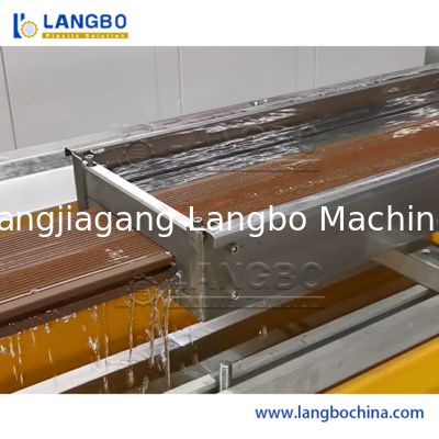 PVC/WPC 단면도 밀어남 선 시멘스 모터 두 배 나사 디자인