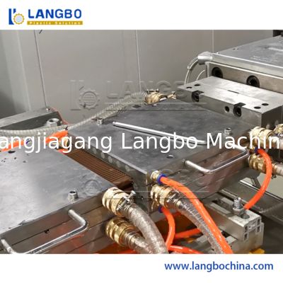 PVC/WPC 단면도 밀어남 선 시멘스 모터 두 배 나사 디자인