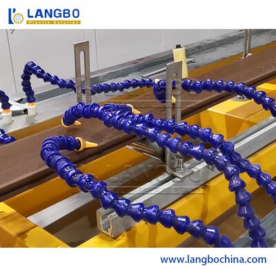 PVC/WPC 단면도 밀어남 선 시멘스 모터 두 배 나사 디자인