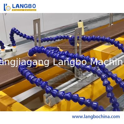 PVC/WPC 단면도 밀어남 선 시멘스 모터 두 배 나사 디자인