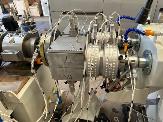 플라스틱 압출기 플라스틱 장비 PVC PP PE 파이프 압출기 PVC 파이프 제조 기계