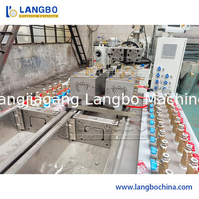 1180mm 프로필 크기와 22KW 모터 전력을위한 55/110 피침형 쌍 나사 추출기