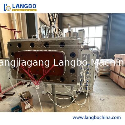 고품질 플라스틱 PVC 프로파일 폼 extruder WPC 부녀 문 프레임 바닥 PP PE PC 홀 보드 밀폐 스트립 extrusion 생산 라인