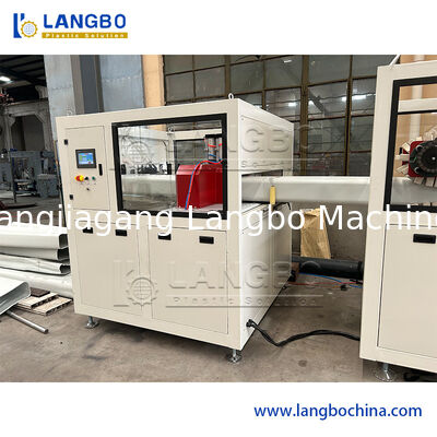 고품질 플라스틱 PVC 프로파일 폼 extruder WPC 부녀 문 프레임 바닥 PP PE PC 홀 보드 밀폐 스트립 extrusion 생산 라인