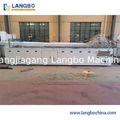 PP HDPE Mpp PE 플라스틱 코러브 합성 파이프 WPC 프로필 진압기 진압 제조 기계 생산 라인