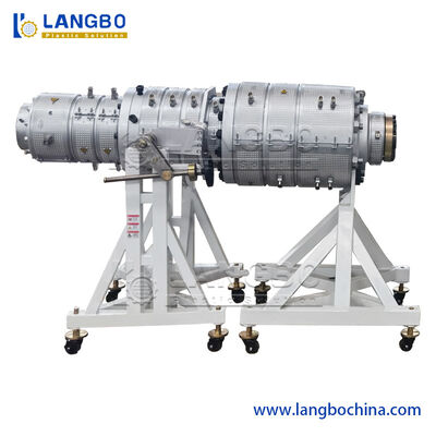 CPVC PVC 파이프 추출기 75 - 250mm 플라스틱 파이프 생산 라인