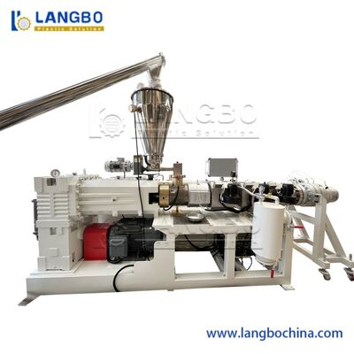 경질 염화비닐관 생산 라인