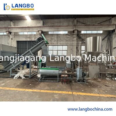 용량 300-5000kg/H PET 재활용 라인 14mm 플레이크 크기와 380V 전압 PET 병 재활용