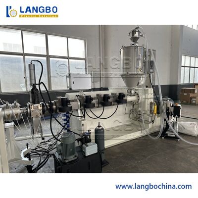 플라스틱 PE/PP/HDPE 가스/물 공급/PVC 파이프/PPR Pert 파이프 추출기 제조 생산 라인