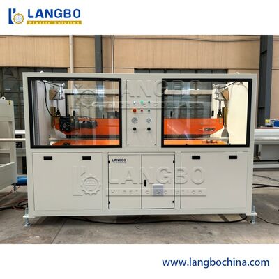 PVC 하수 유역 플라스틱 파이프 케이블 도크트 물 공급 고형 벽 진압 제조 기계