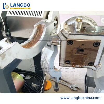 双色共挤聚碳酸酯 (PC) /PMMA/LED灯管罩/PS相框型材挤出成型制造设备