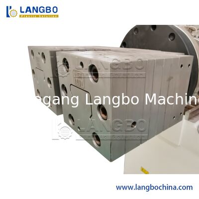 뜨거운 Sle 플라스틱 PVC 물질 케이블 트렁킹 프로필 진압 라인 PVC 제조 기계