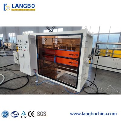 HDPE PE 파이프 추출 라인 16-800mm 파이프 범위와 60-900kg 용량