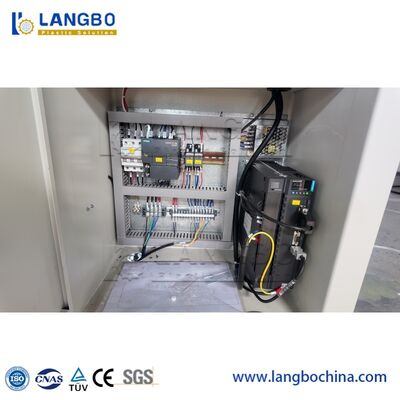 HDPE PE 파이프 추출 라인 16-800mm 파이프 범위와 60-900kg 용량