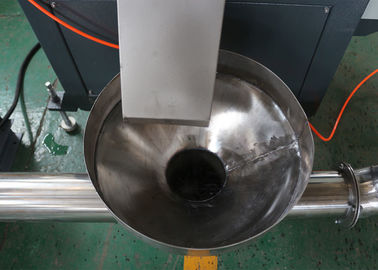 높은 생산 용량 부드러운 딱딱한 PVC 곡물 추출 제조 기계 PVC 펠레티싱 추출기 PVC granulating 생산 라인
