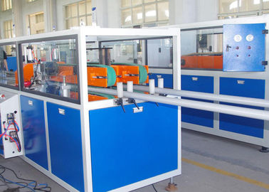 직업적인 Hdpe 관 밀어남 선, 중간 크기 플라스틱 관 밀어남 기계