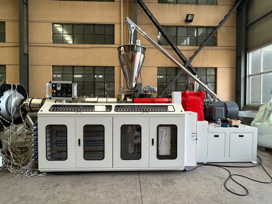 중국 고급 대구경 400-710mm 플라스틱 UPVC 제조 기계 공장