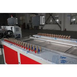 기계를 만드는 벽면 생산 PVC 단면도 밀어남 선/WPC 단면도 압출기