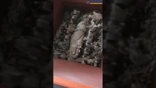 플라스틱 목재 종이 및 금속 캔 재활용을 위한 대용량 산업용 분쇄기 기계